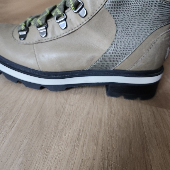Sorel Womens Tan Lennox Hiking Boots Sz 7 EUC - Picture 7 of 7